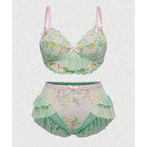 ROMWE Kawaii Plus Size Cute Embroidered Contrast Color Underwire size 1X